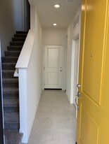 18451 Mural Pl in Los Angeles, CA - Building Photo