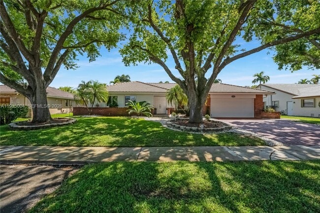 9600 NW 18th St in Plantation, FL - Building Photo - Building Photo