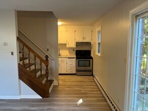 57 Church Ave in Bristol, CT - Building Photo - Building Photo