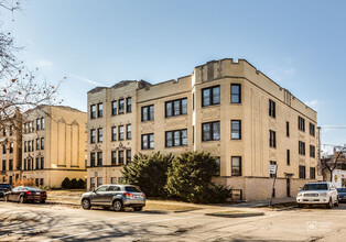 Catalpa 2507 W in Chicago, IL - Building Photo - Building Photo