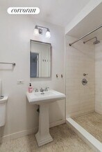 230 Riverside Dr in New York, NY - Building Photo - Building Photo