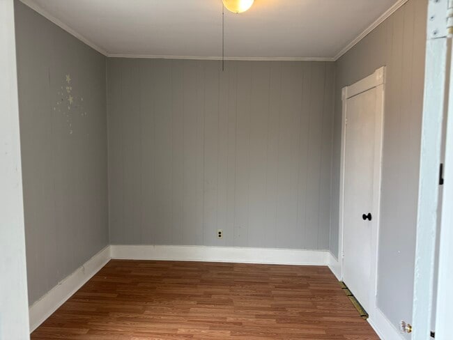 56 Long St, Unit 4