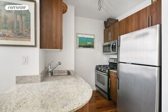 1 Wall St in New York, NY - Building Photo - Building Photo