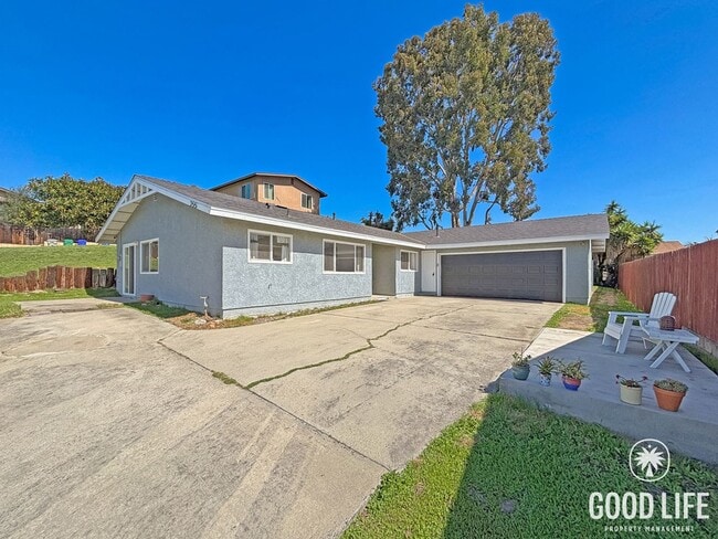 355 Patten St in San Diego, CA - Building Photo - Building Photo