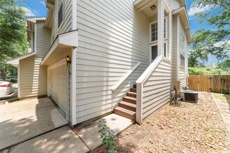 202 S Walden Elms Cir in Spring, TX - Building Photo - Building Photo