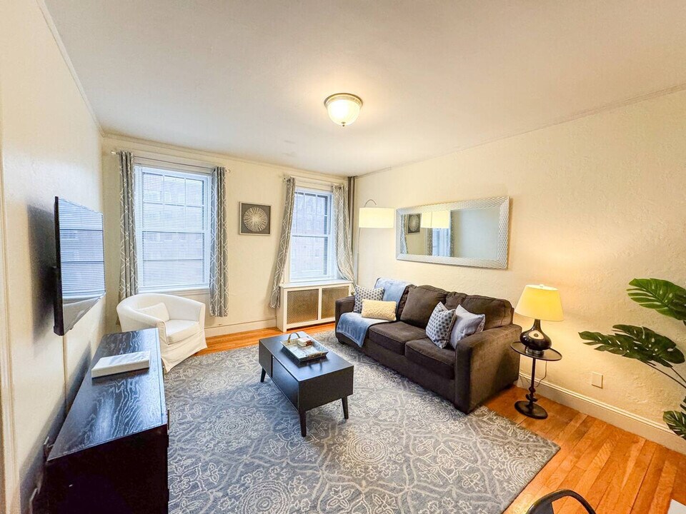 1945 Commonwealth Ave in Boston, MA - Building Photo