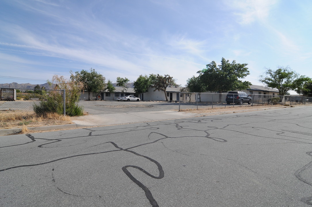 62021 Plaza Rd in Joshua Tree, CA - Building Photo