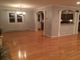 10316 Georgetown Pike in Great Falls, VA - Building Photo