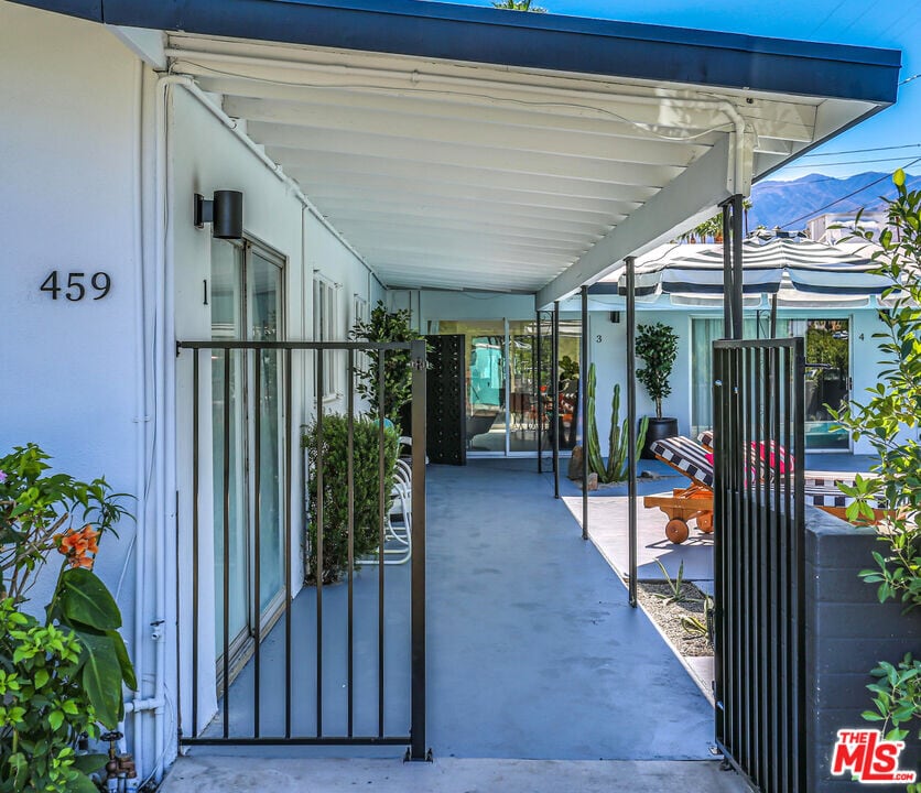 459 E Avenida Olancha, Unit 1 in Palm Springs, CA - Foto de edificio