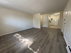 82 Gardner St, Unit 4B in Boston, MA - Building Photo - Building Photo