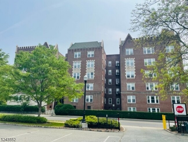 183 South St in Morristown, NJ - Foto de edificio - Building Photo