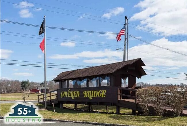 205 Covered Bridge Blvd, Unit B in Manalapan, NJ - Building Photo - Building Photo