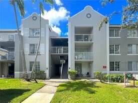 620 SW 111th Ave in Pembroke Pines, FL - Building Photo