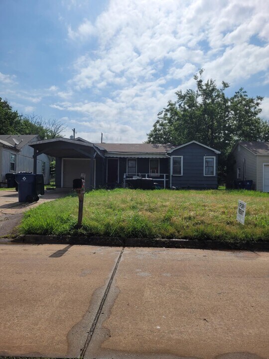 912 C in Duncan, OK - Building Photo