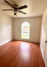 421 Arthur Dr in Hurst, TX - Building Photo - Building Photo