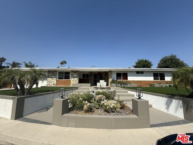 5714 El Canon Ave in Los Angeles, CA - Building Photo - Building Photo