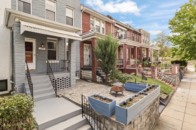 property at 209 Douglas St NE