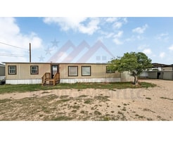 7508 N Dal Paso St in Hobbs, NM - Building Photo