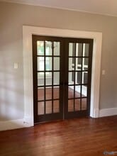 2404 Whitesburg Dr in Huntsville, AL - Building Photo - Building Photo