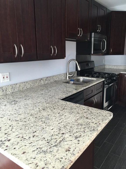 3718 W Fullerton in Chicago, IL - Building Photo