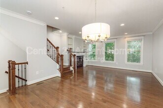 921 N Alfred St in Alexandria, VA - Building Photo - Building Photo