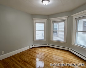 55 Estes St in Lynn, MA - Building Photo - Building Photo
