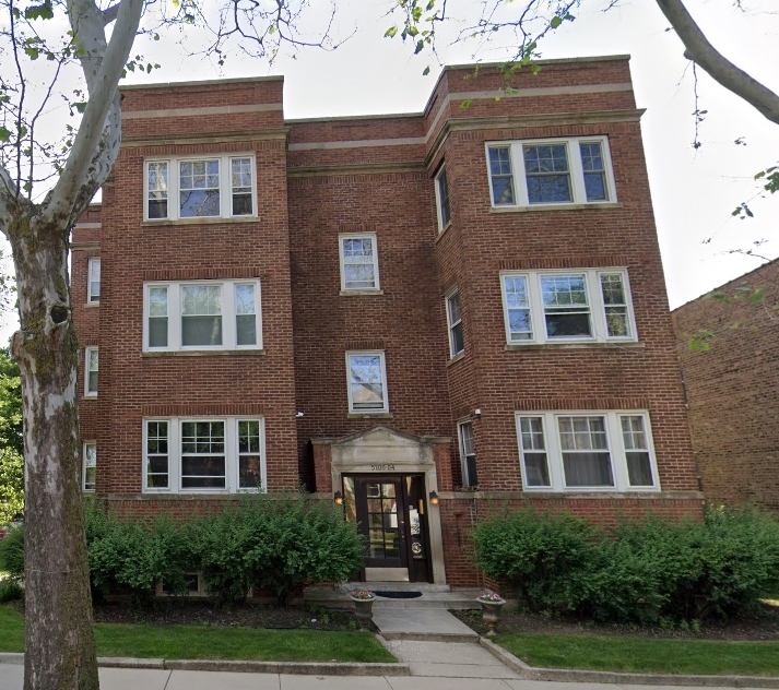 5658 N Artesian Ave in Chicago, IL - Building Photo