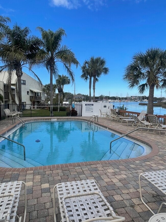 925 S Ponce De Leon Blvd in St. Augustine, FL - Building Photo - Building Photo