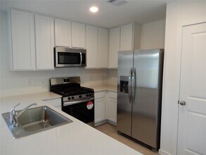 21099 Santopadre St in New Caney, TX - Building Photo - Building Photo