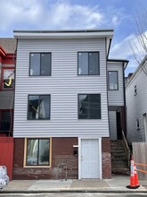 94 5th St in Cambridge, MA - Building Photo - Building Photo