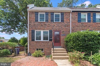 2052 N Brandywine St in Arlington, VA - Building Photo - Building Photo