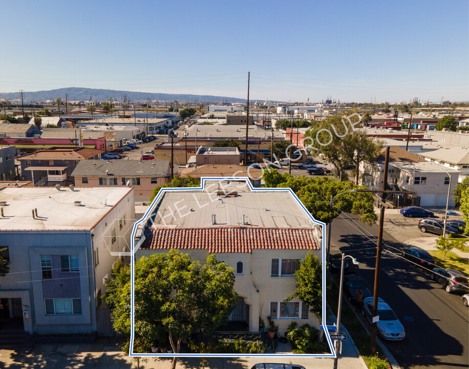 1495 Henderson Ave in Long Beach, CA - Building Photo