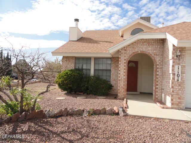 1101 Sun Shadow Dr in El Paso, TX - Building Photo - Building Photo