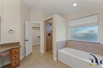 781 Meridian Dr in New Braunfels, TX - Building Photo - Building Photo