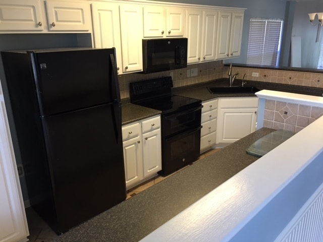 8124 Christmas Ct in Charlotte, NC - Building Photo - Building Photo