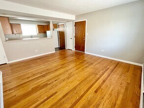 1007 Taft Ave in Wheaton, IL - Building Photo - Building Photo