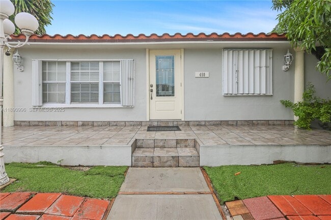 property at 450 NW 40th Ct