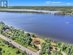 1915 Trans-Canada Hwy in Ottawa, ON - Building Photo - Building Photo