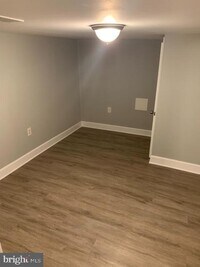 521 N Streeper St photo'