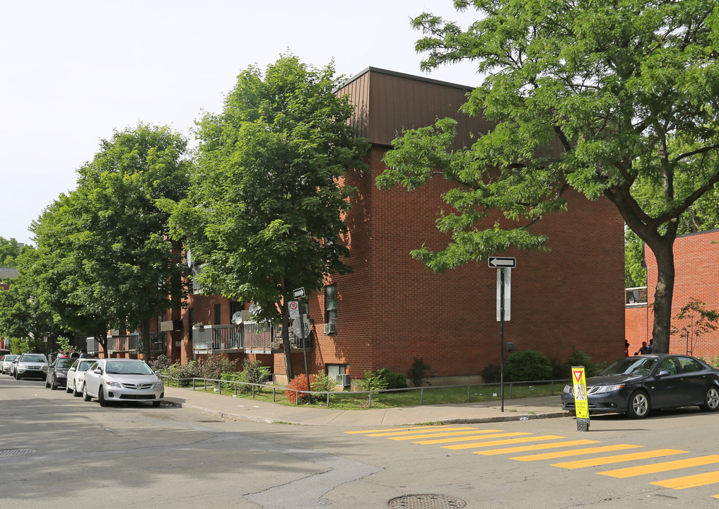 741 Dominion in Montréal, QC - Building Photo