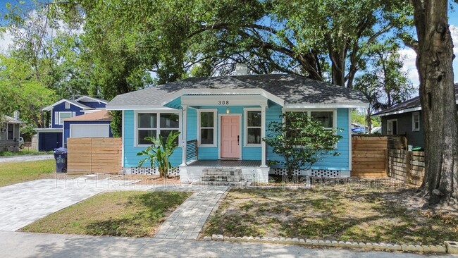 property at 308 E Hanna Ave
