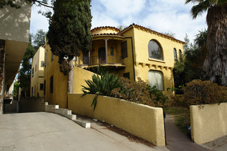 4431 Finley Ave in Los Angeles, CA - Building Photo - Building Photo