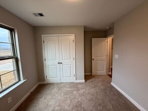 1848 Bloomington Cir in Cordova, TN - Building Photo - Building Photo