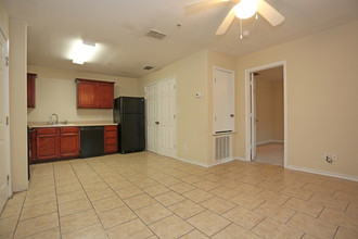 Wooldridge Creek Apartments in Corpus Christi, TX - Building Photo - Interior Photo