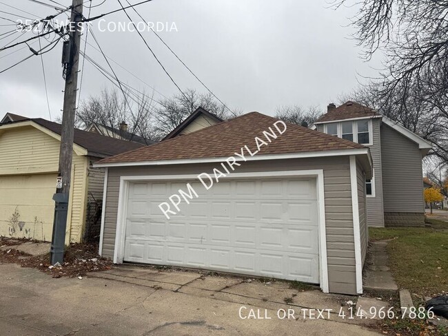 3527 W Concordia Ave in Milwaukee, WI - Building Photo - Building Photo