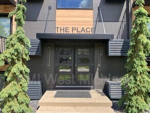 8426 Woodhaven Dr SW in Byron Center, MI - Building Photo - Building Photo