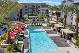 Seventyone15 McDowell in Scottsdale, AZ - Building Photo - Building Photo