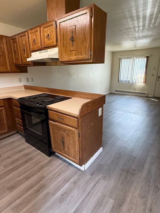 3804 Indiana St in Anchorage, AK - Building Photo