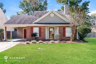 525 Stonecreek Dr in Brandon, MS - Building Photo