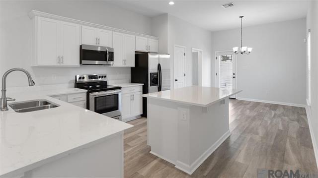1244 Shadow Bluff Dr in Baton Rouge, LA - Building Photo